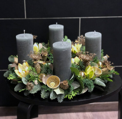 Frischer Adventskranz Green Hights